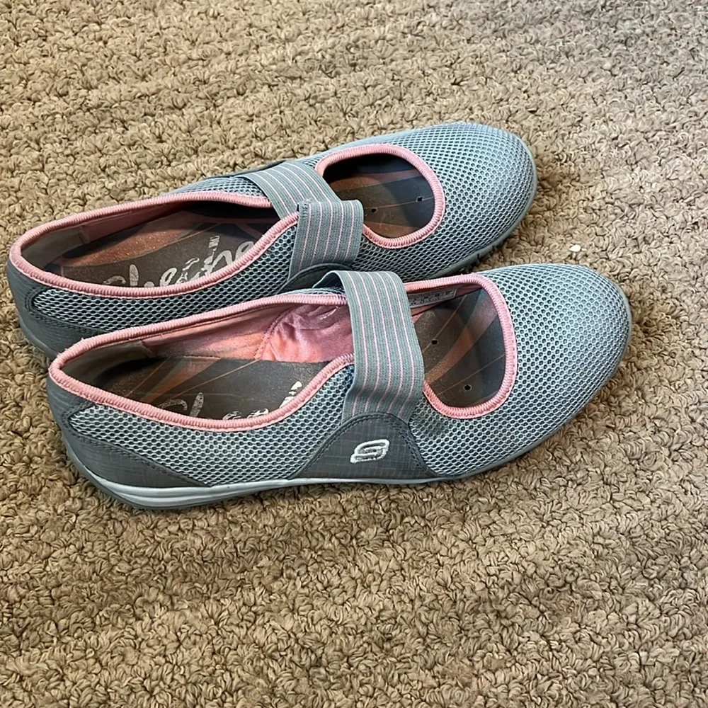 Sketchers shoes - Picture 4 of 5